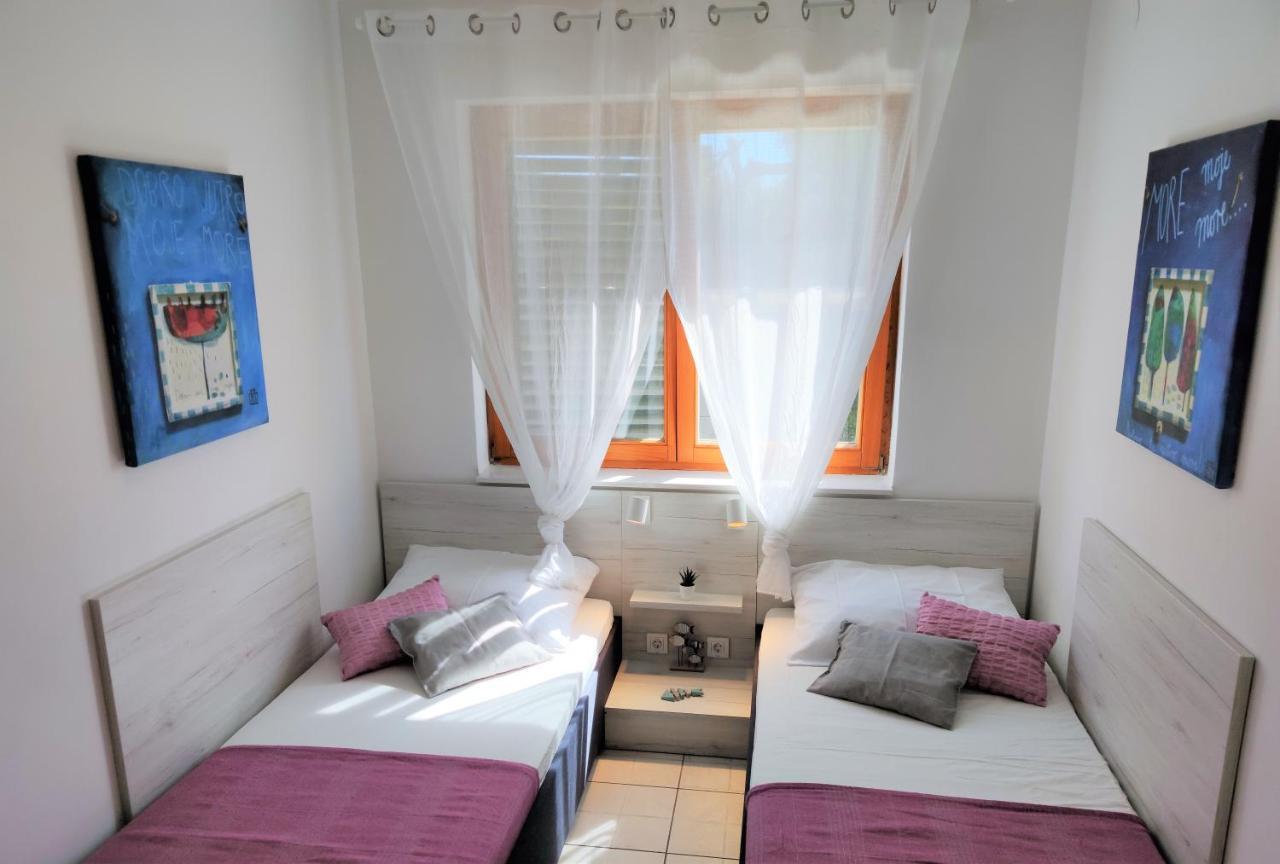 Apartments Riba วิส ภายนอก รูปภาพ