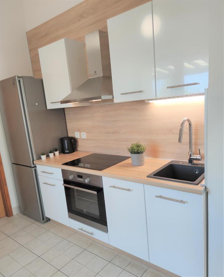 Apartments Riba วิส ภายนอก รูปภาพ